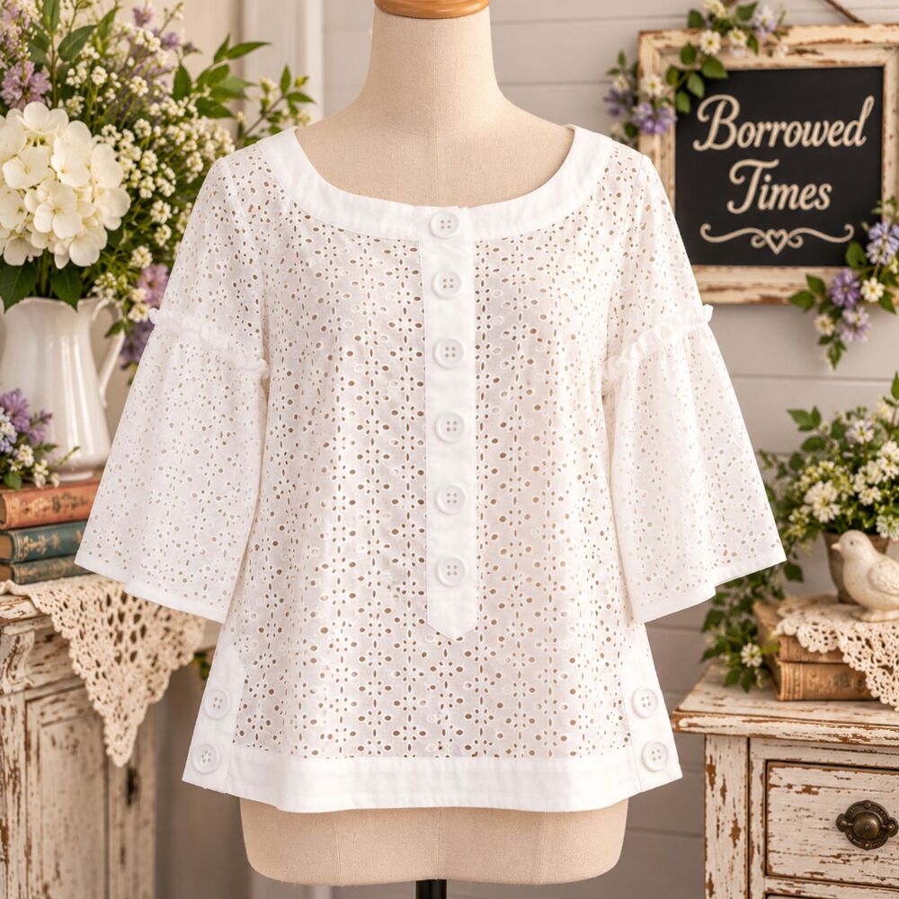 Nanette Lepore White Eyelet Top Size 6 Cotton 3/4 Bell Sleeve Button Front